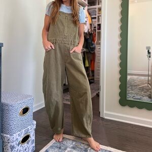 **We The Free Olive lucky you Green barrel-Leg Overalls - Size L**